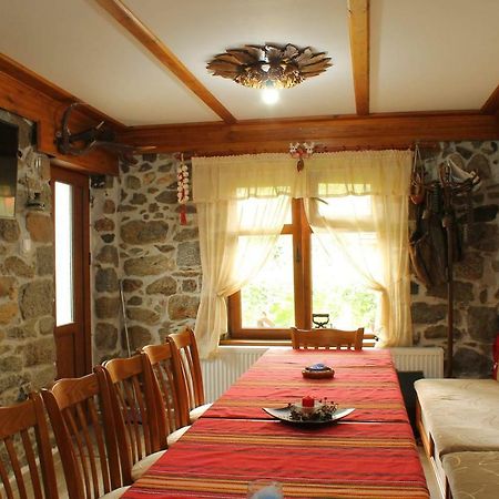 Стаи За Гости Диневи Kalofer Extérieur photo