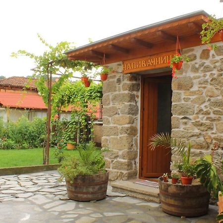 Стаи За Гости Диневи Kalofer Extérieur photo