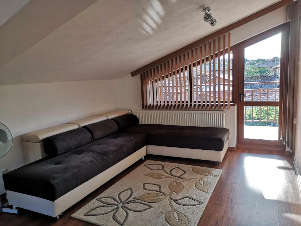 Стаи За Гости Диневи Kalofer Extérieur photo