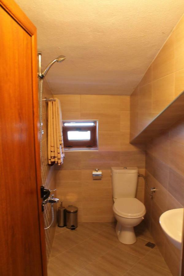 Стаи За Гости Диневи Kalofer Extérieur photo