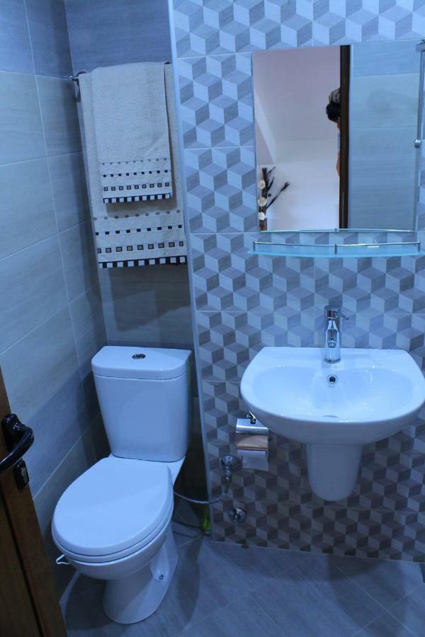 Стаи За Гости Диневи Kalofer Extérieur photo